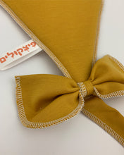 עפיפון קיר עם פרטי הבייבי - חרדל